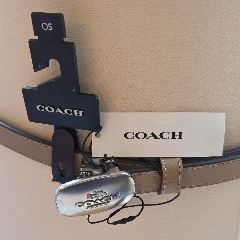 Coach Eliza Leather Belt NWT - Picture 2 of 9